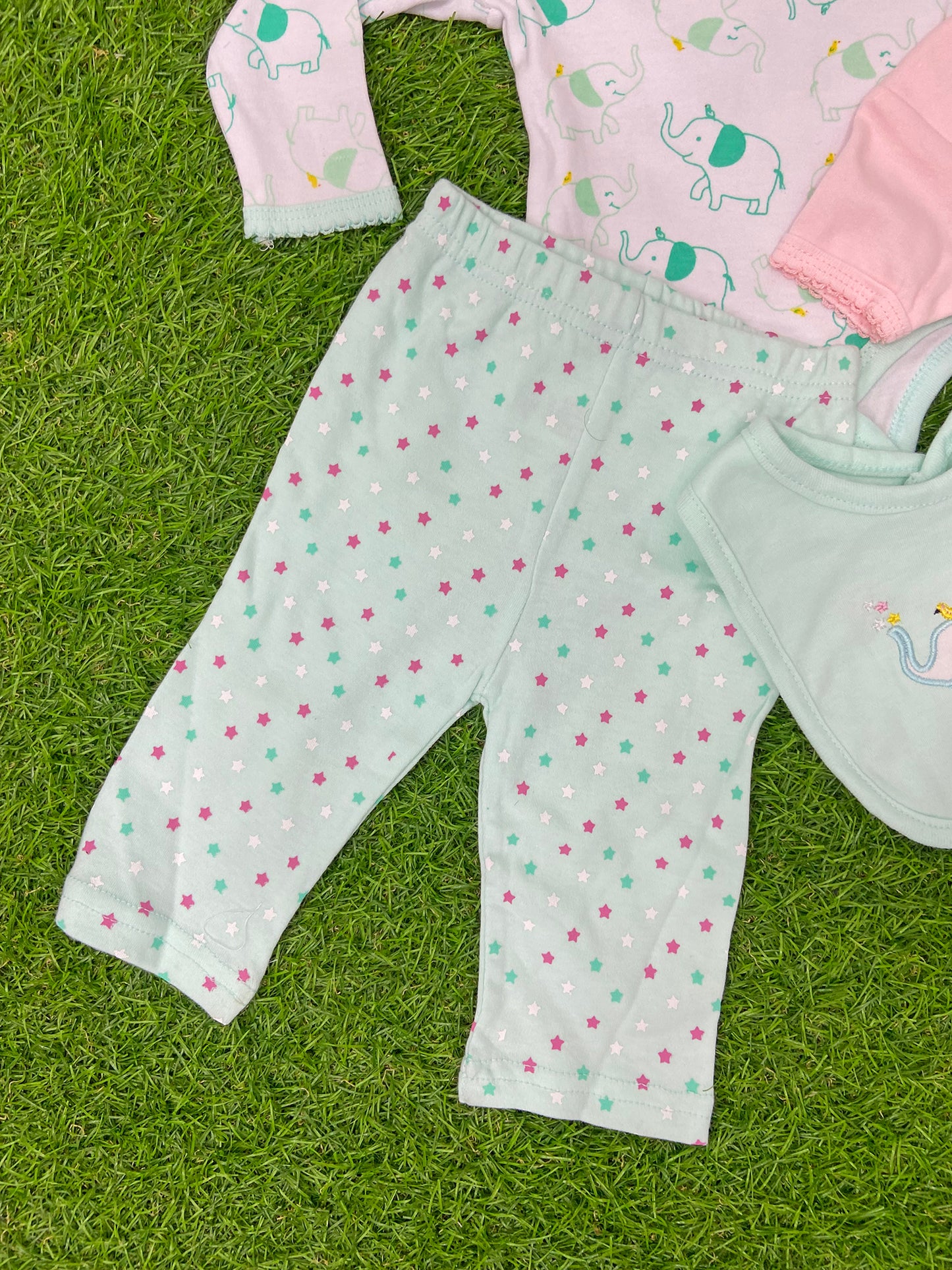 Set de conjuntos 4 pzas para bebe - 02530870